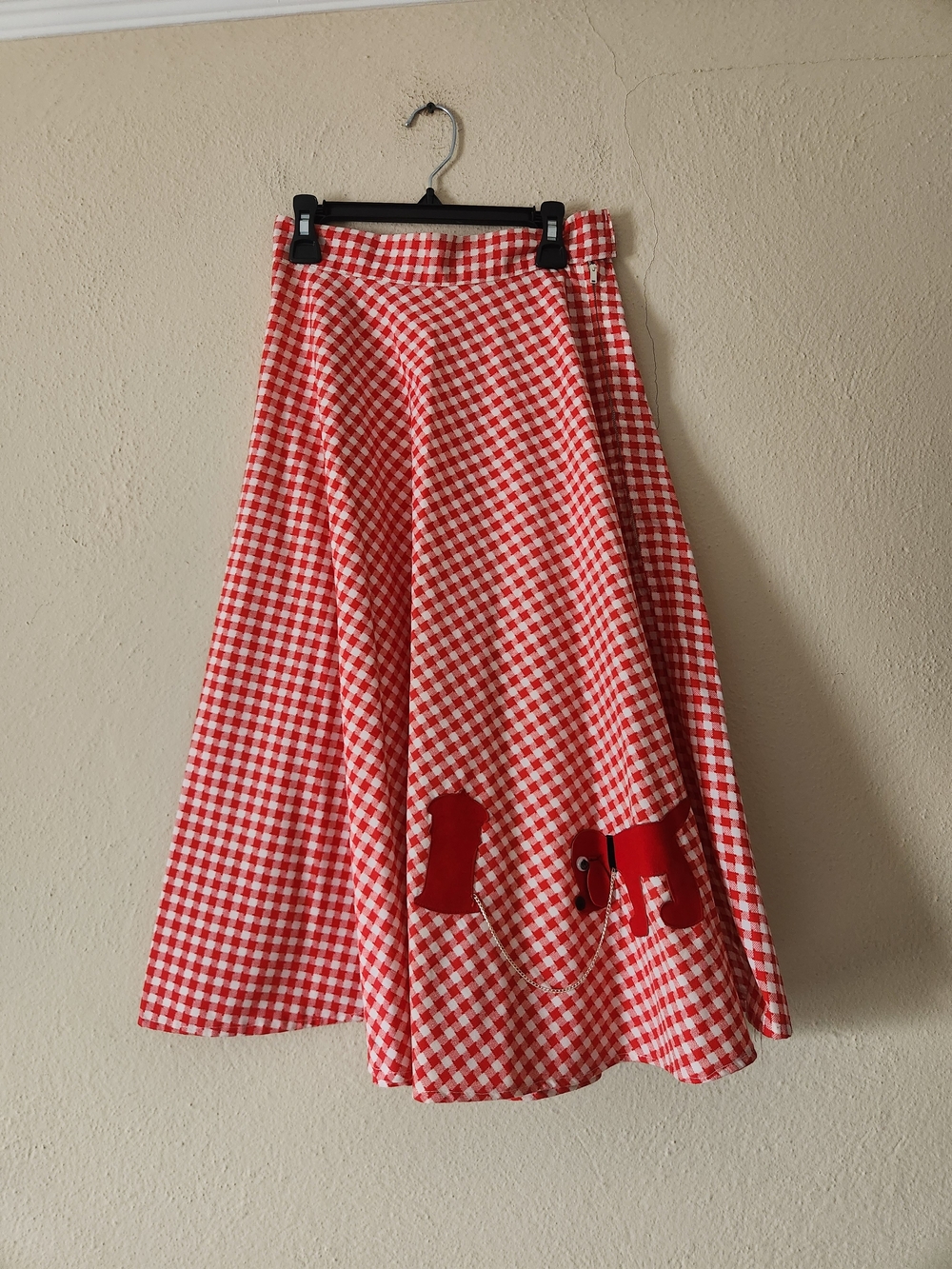 Vintage Poodle Skirt, Red Gingham, Clifford The Big Red Dog